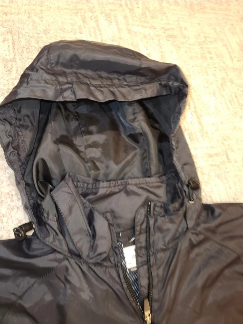 Nike Black Windbreaker Water Resistant Hooded Jacket Embroidered Swoosh Medium